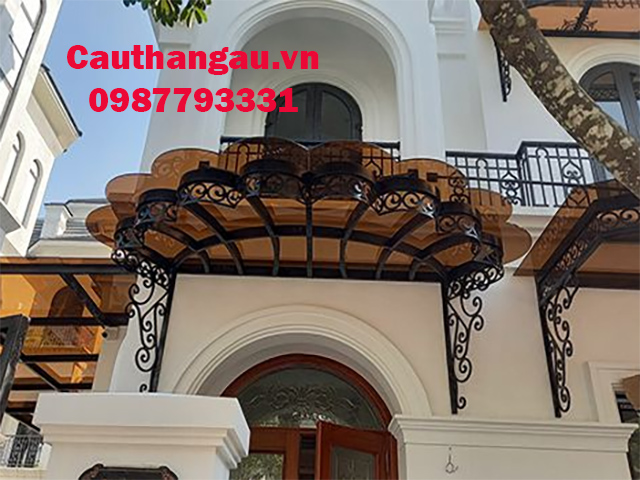 Mẫu CTA-M12 có kiểu cổ điển pha chút hiện đại